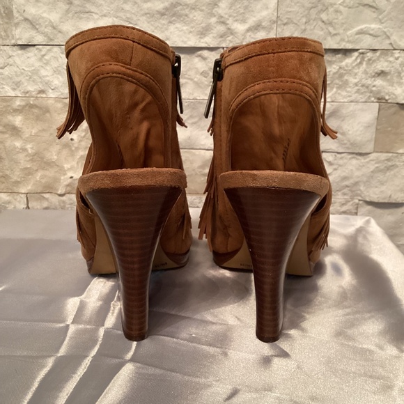 Vince Camuto Jadon Fringe Peep Toe Ankle Booties - Picture 5 of 10
